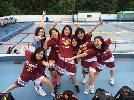 日本女子体育大学水泳部　集合写真